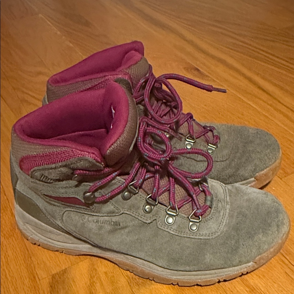 Columbia Women's Newton Ridge Plus Amped Waterproof Hiking Boots